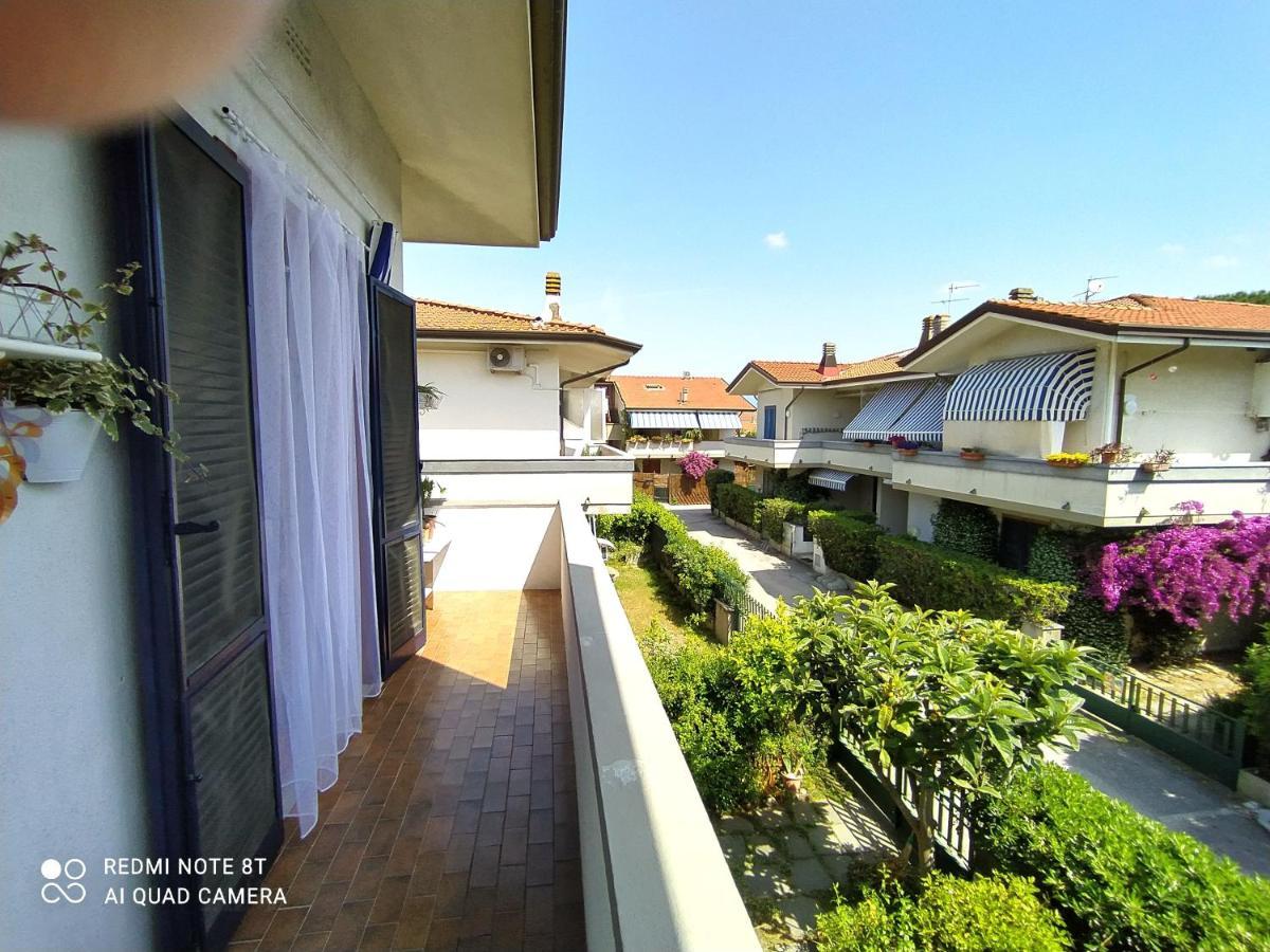 Apartamento Tra Puccini Ed Il Mare Torre del Lago Puccini Exterior foto